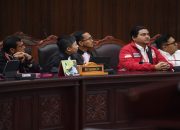 Usulan Mahasiswa Diterima, Besok Digelar Sidang MK Batas Usia Capres-Cawapres