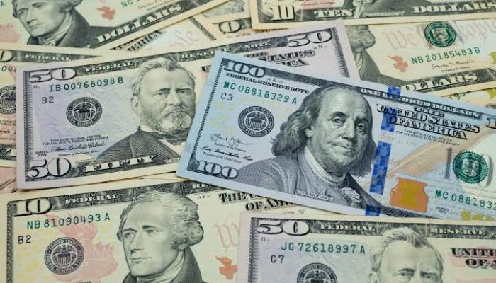 Rupiah Tertekan, Permintaan Dolar Masih Tinggi hingga Juni 2025