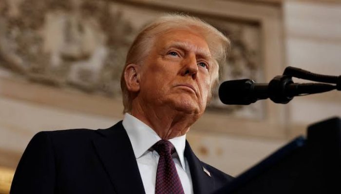 Trump Ancam Naikkan Tarif Mobil Jepang, Tuduh Tokyo Tolak Beras AS